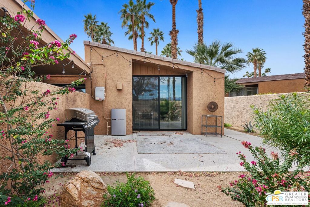 48915 Mariposa Drive