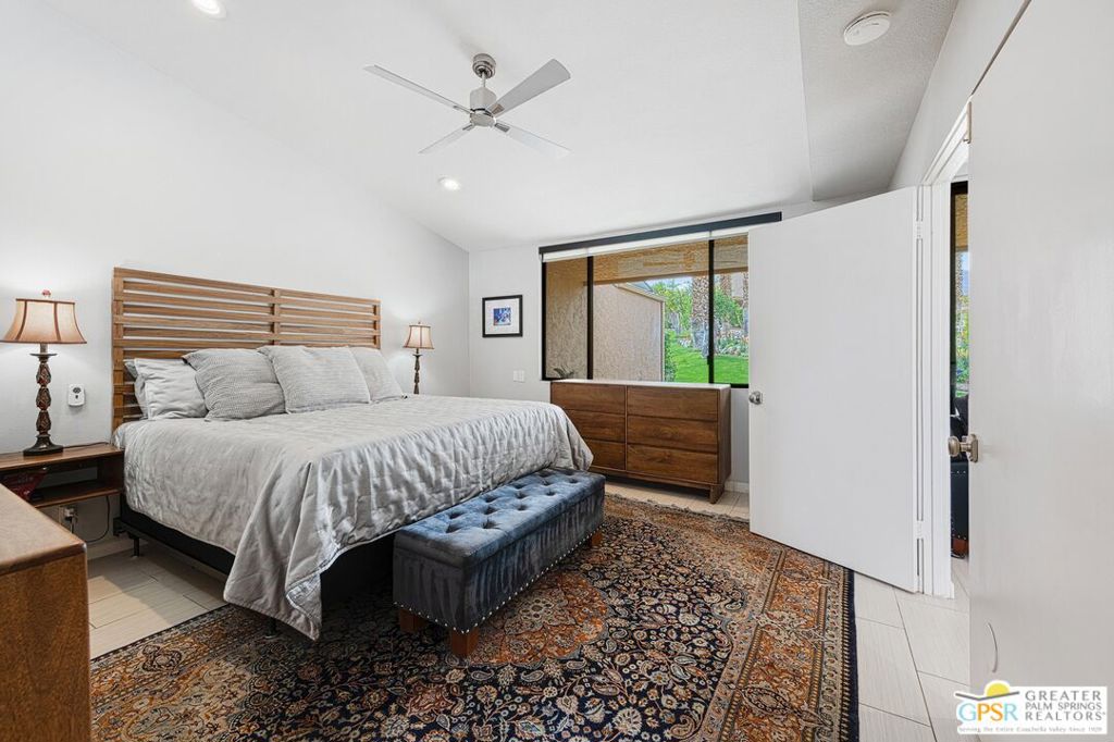 48915 Mariposa Drive