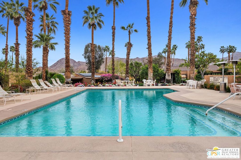 48915 Mariposa Drive