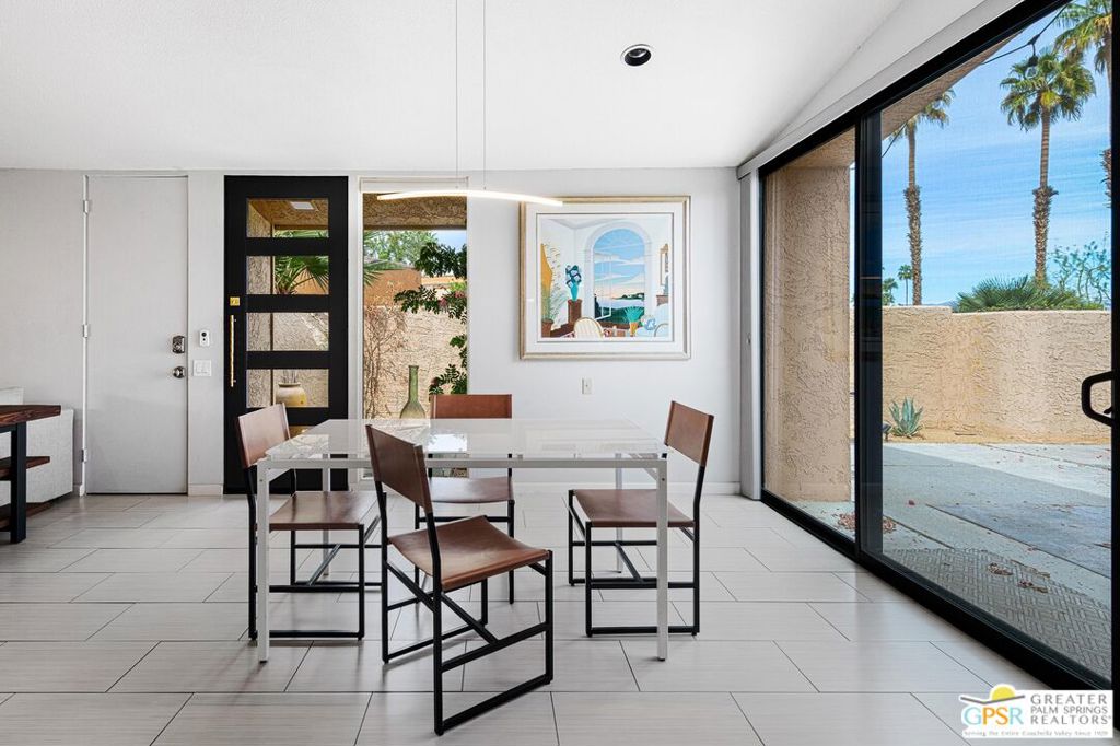 48915 Mariposa Drive