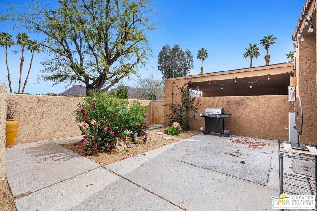 48915 Mariposa Drive