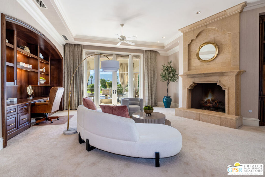 1 Saint Petersburg Court