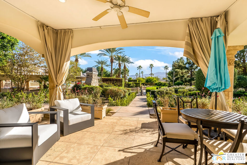 1 Saint Petersburg Court