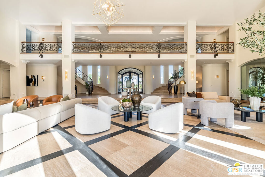 1 Saint Petersburg Court