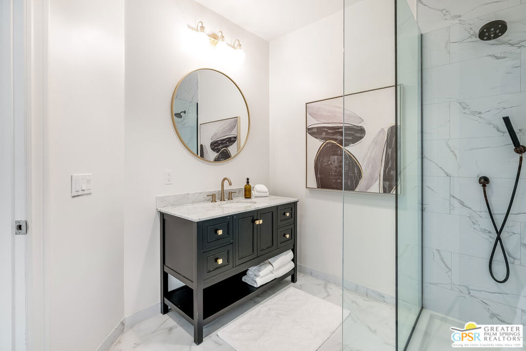 1 Saint Petersburg Court