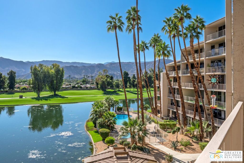 899 Island Drive 404