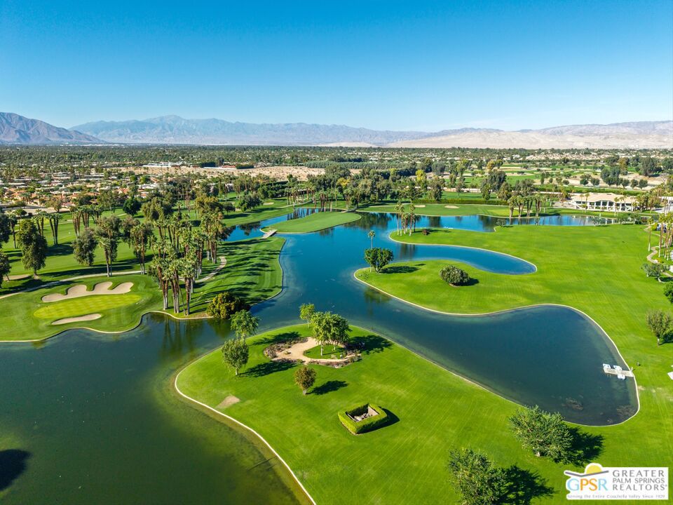 899 Island Drive 404