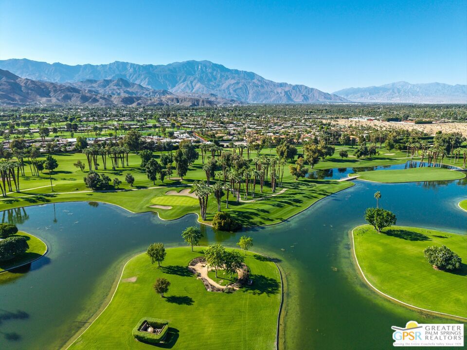 899 Island Drive 404