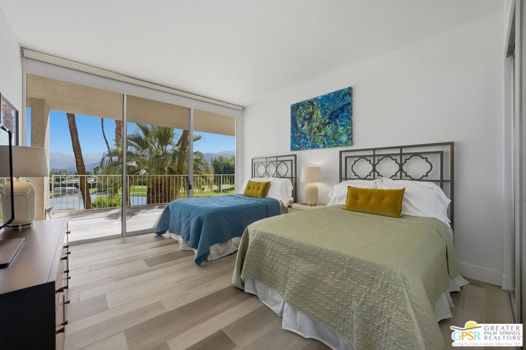 899 Island Drive 404