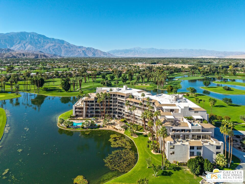 899 Island Drive 404