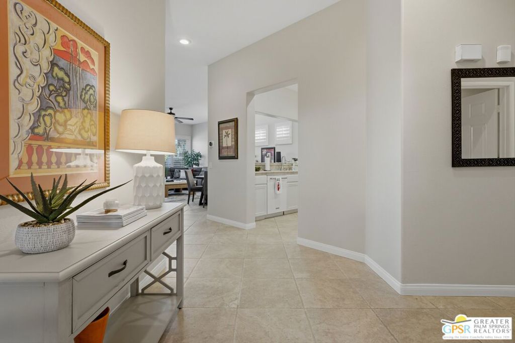 153 E Kavenish Drive