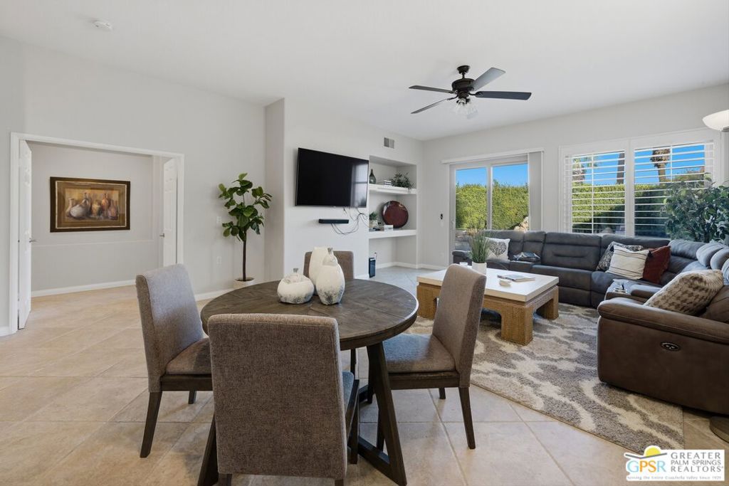 153 E Kavenish Drive