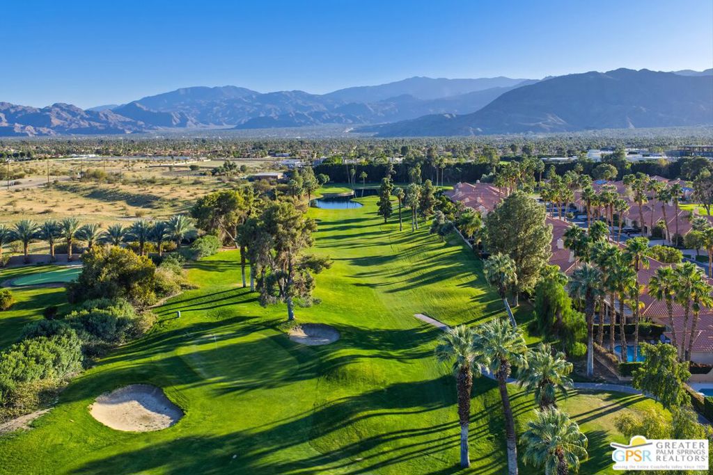 153 E Kavenish Drive