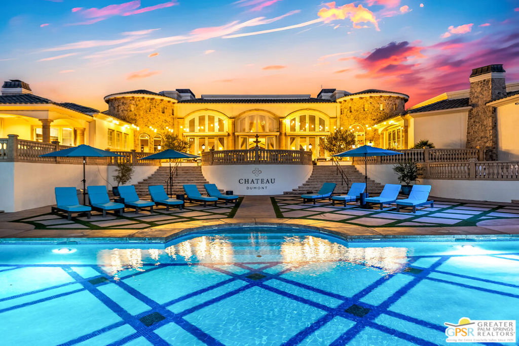 1 Saint Petersburg Court