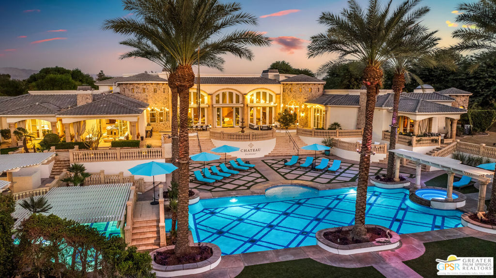 1 Saint Petersburg Court