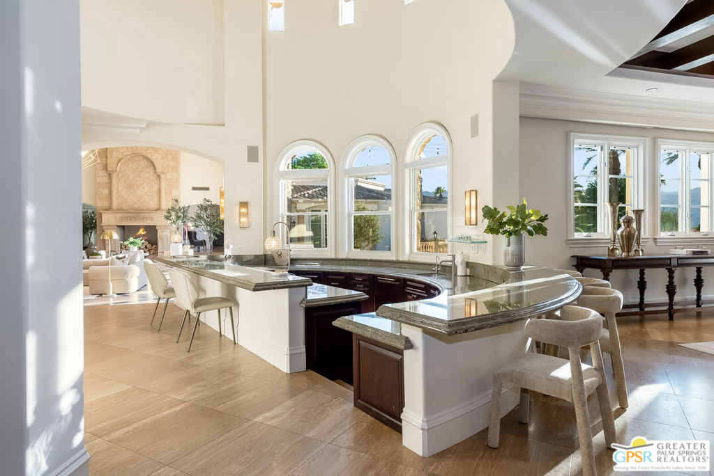 1 Saint Petersburg Court