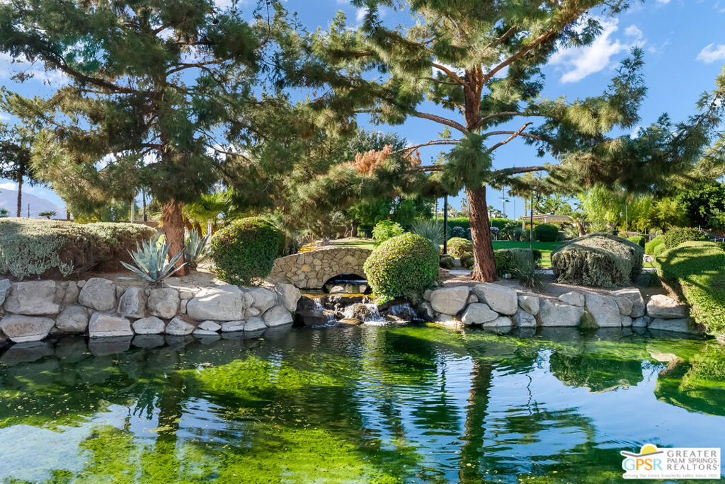 1 Saint Petersburg Court