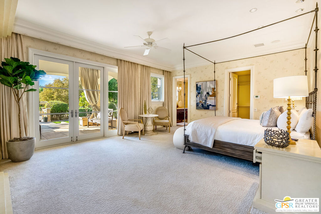 1 Saint Petersburg Court