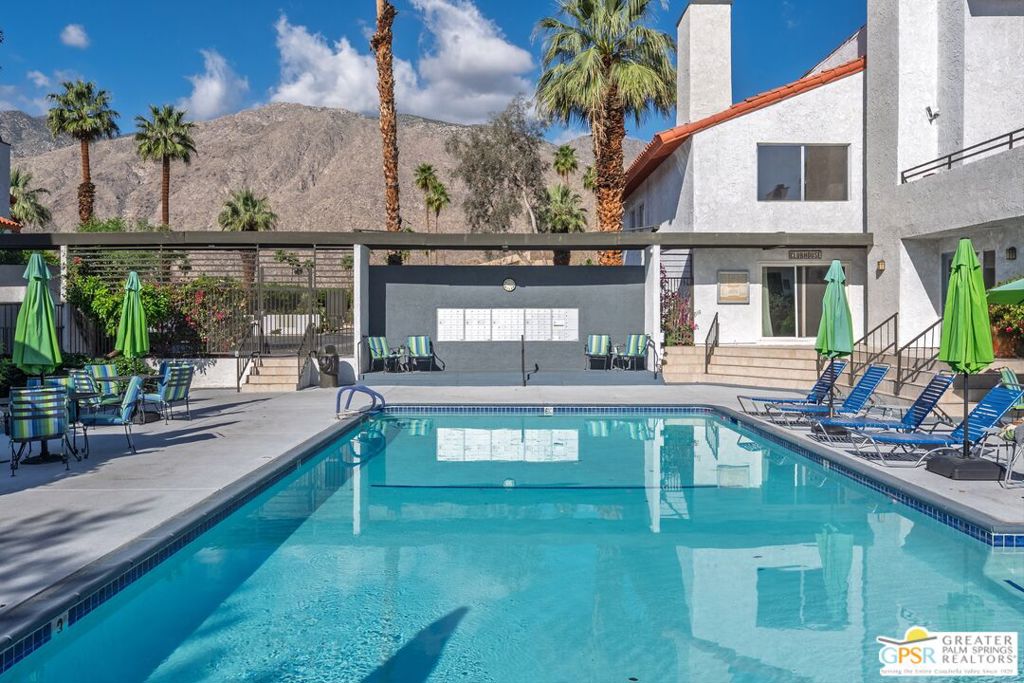 280 S Avenida Caballeros 131