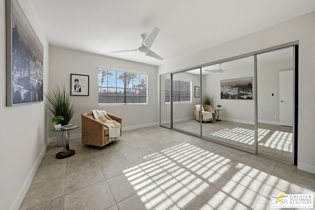 5300 E Waverly Drive 14