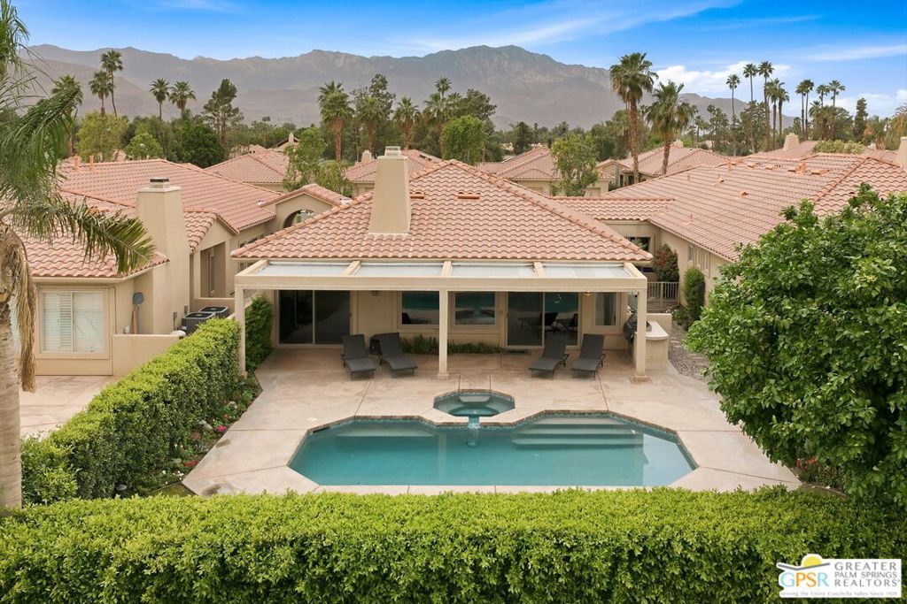 149 E Kavenish Drive