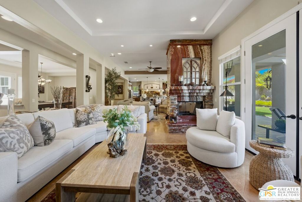 104 Azzuro Drive