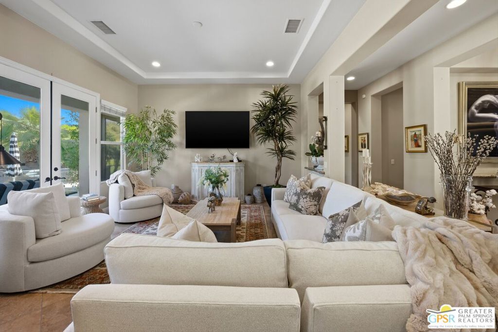 104 Azzuro Drive