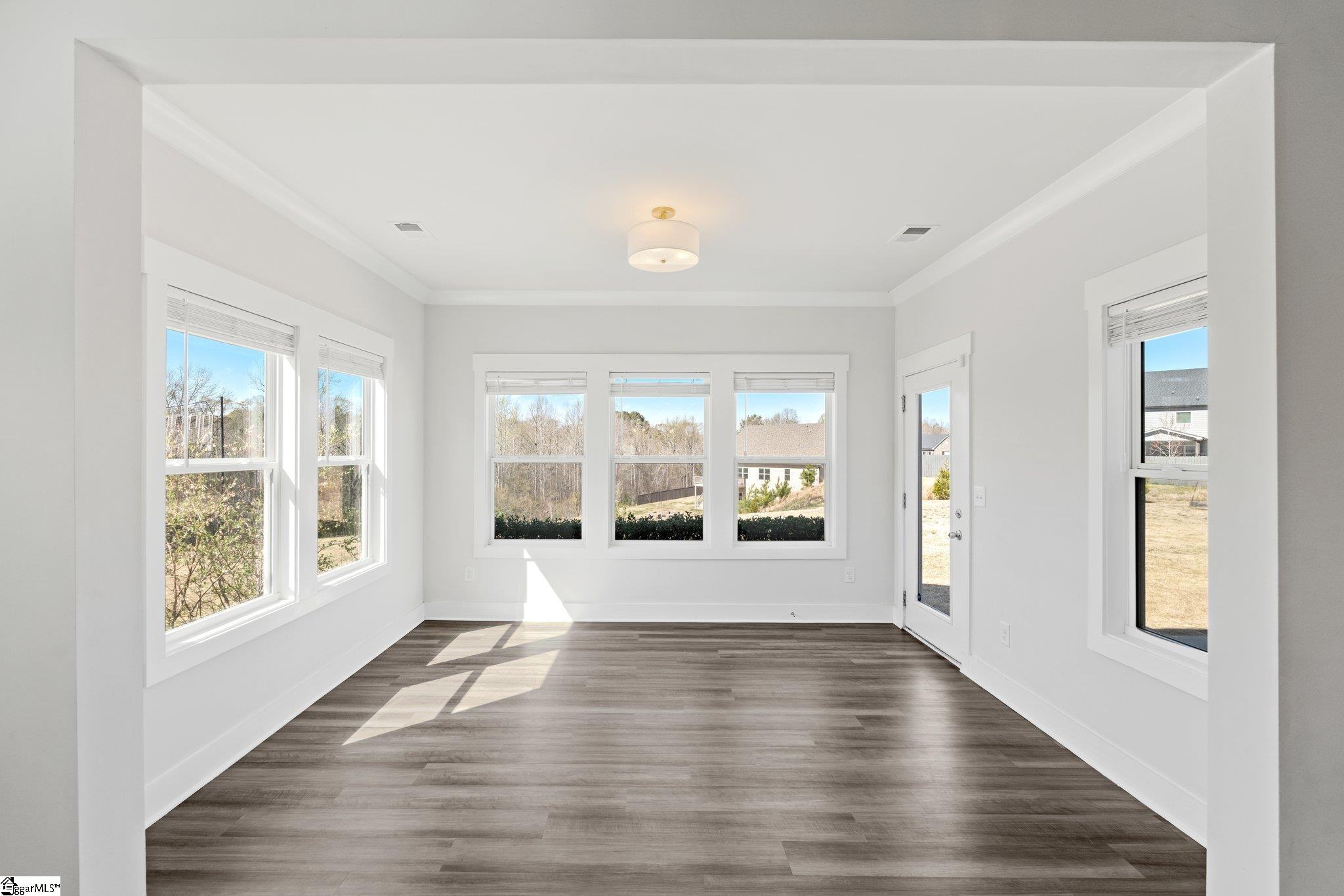 312 Lindstrom Court