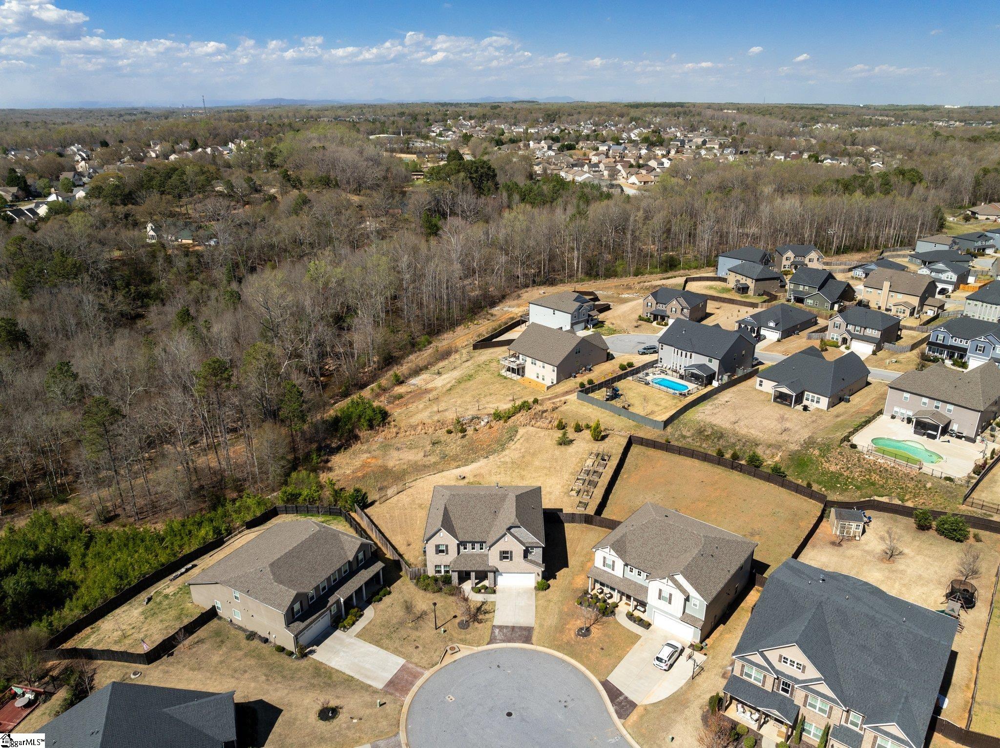 312 Lindstrom Court
