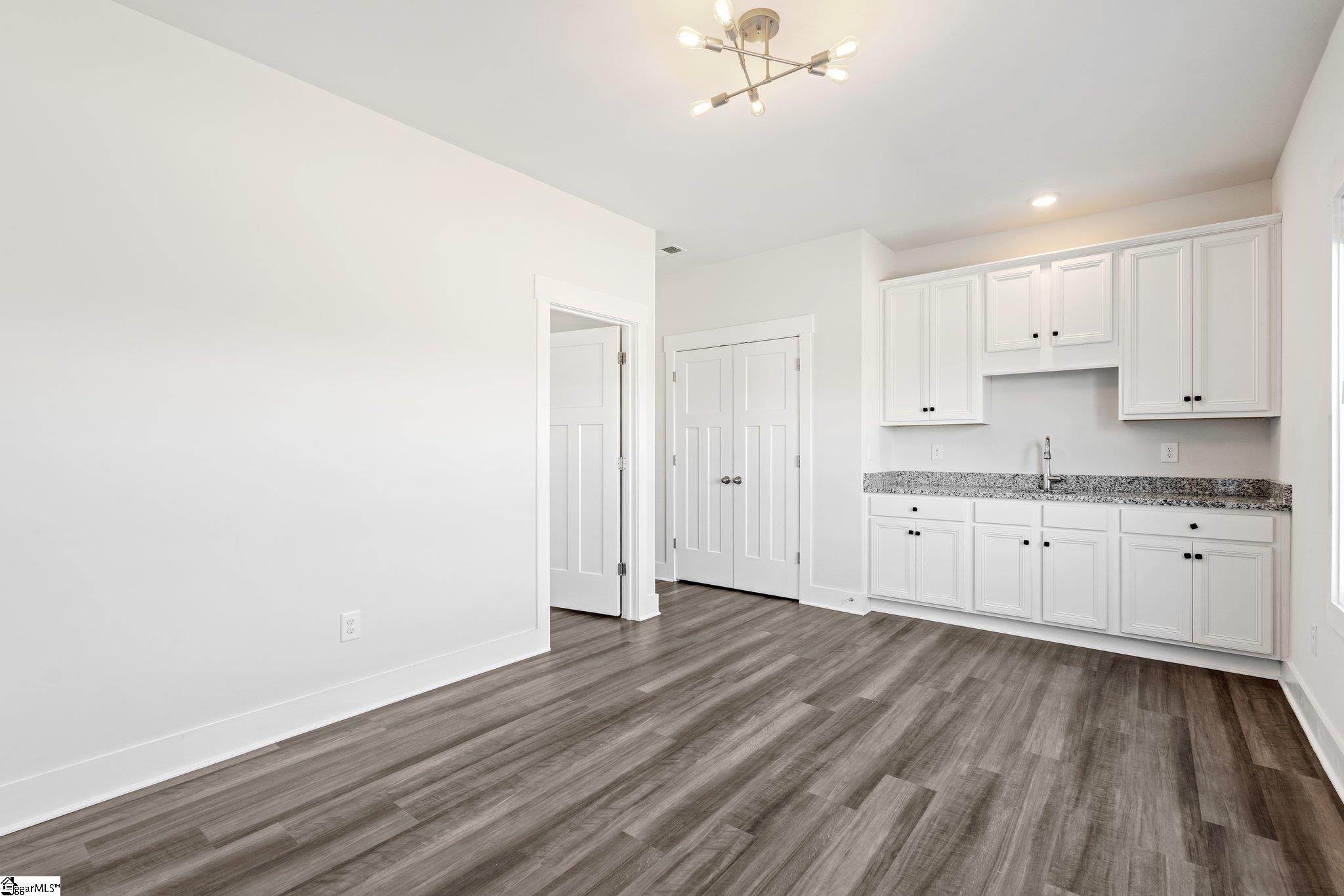 312 Lindstrom Court