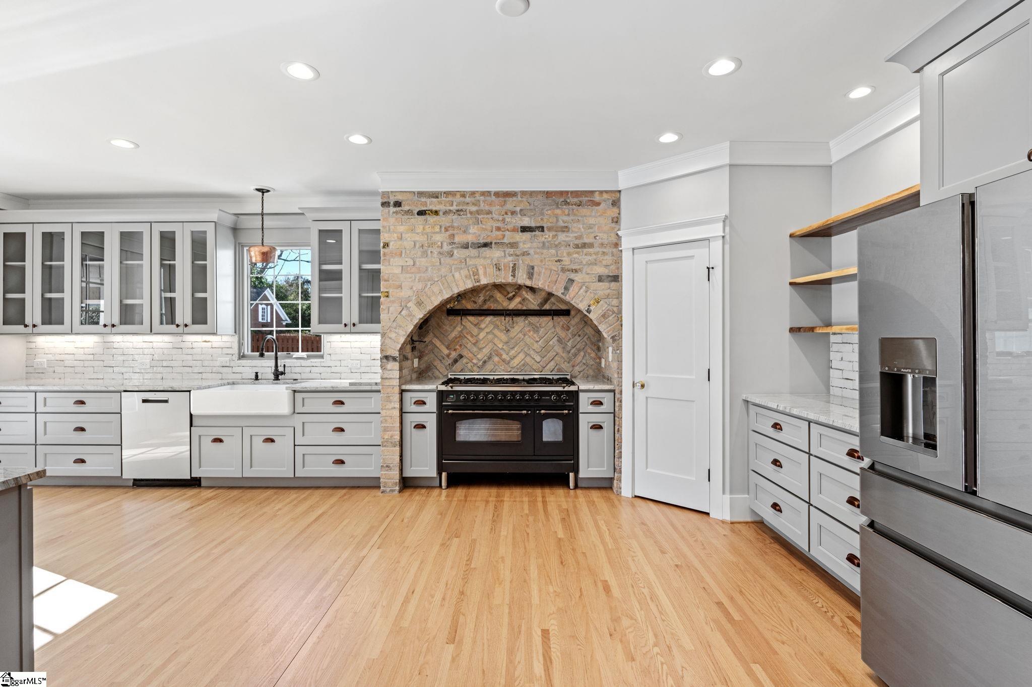 516 Cleveland Street