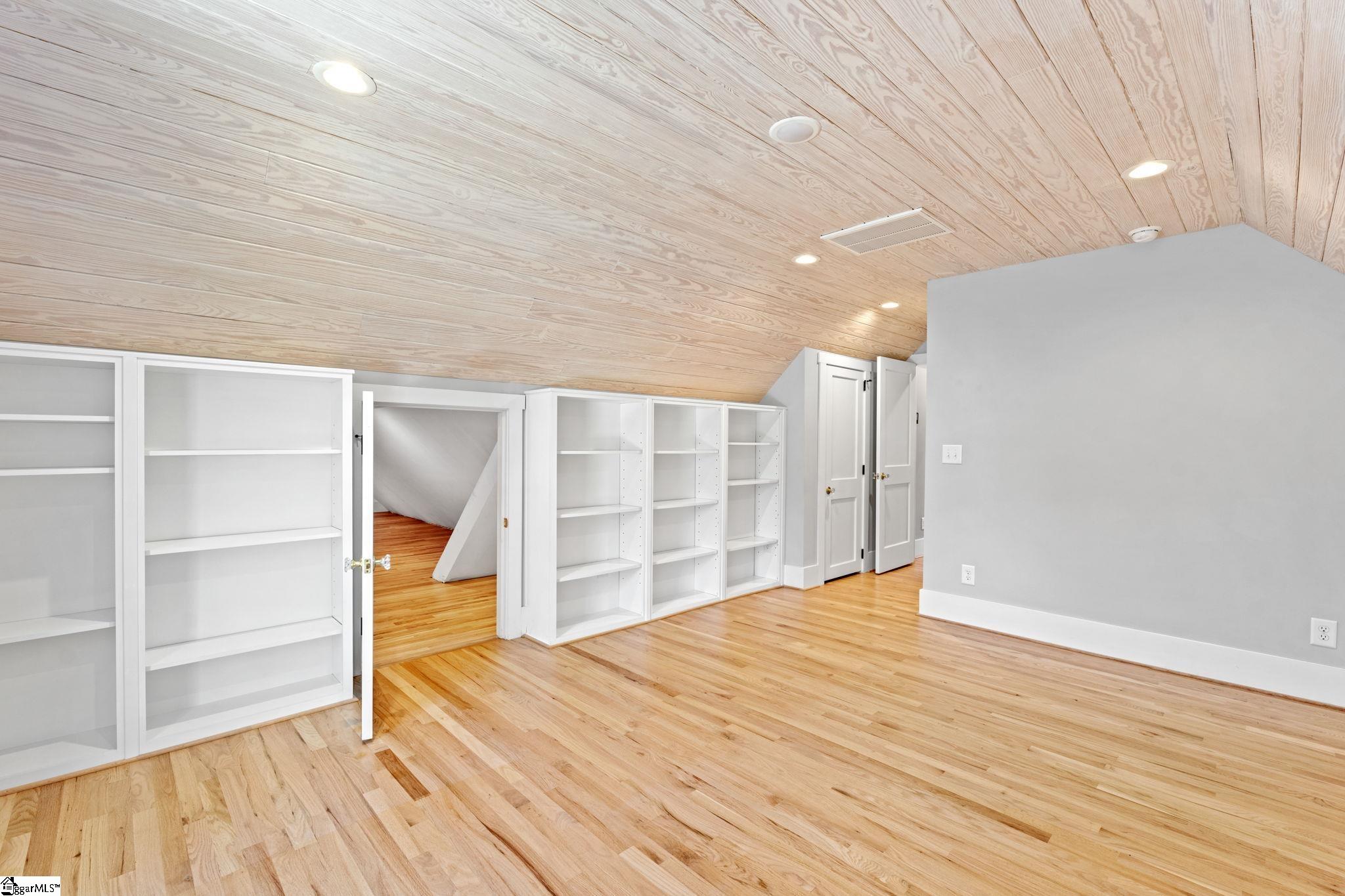 516 Cleveland Street