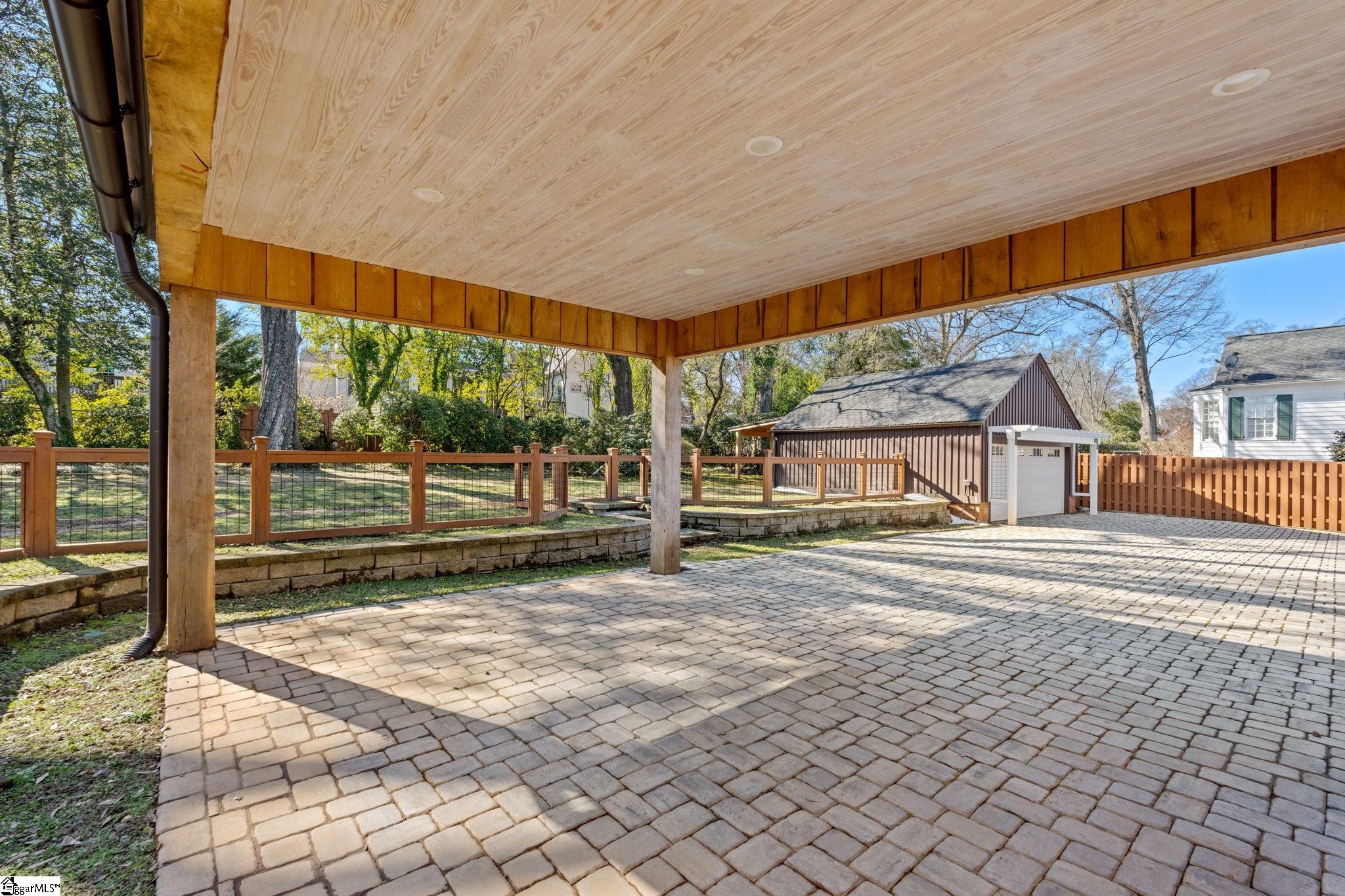 516 Cleveland Street