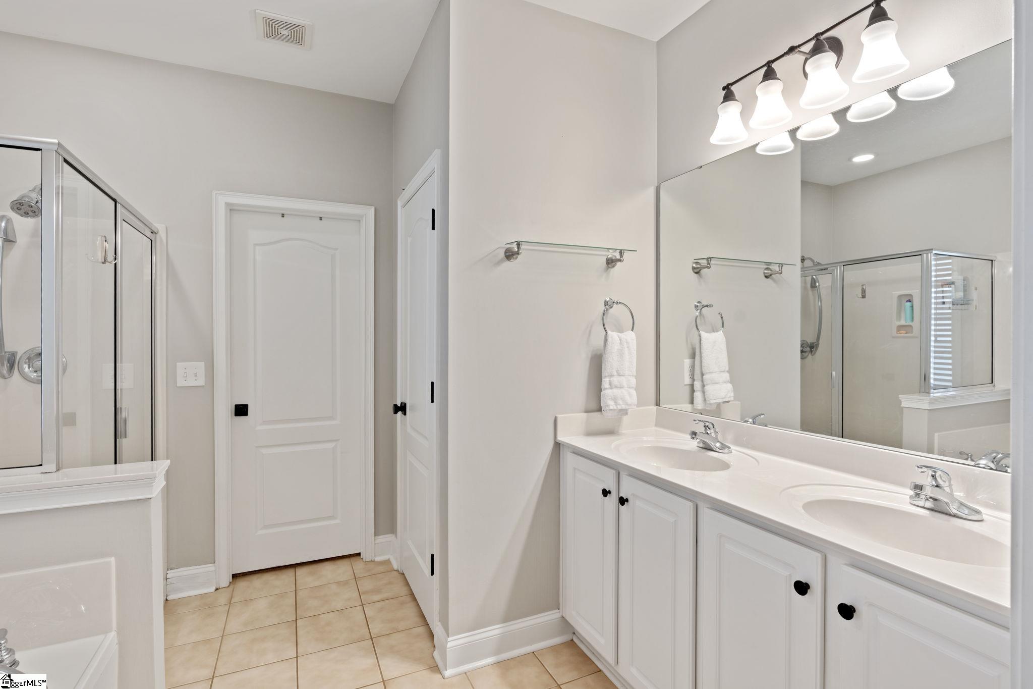 9 Wiscasset Way