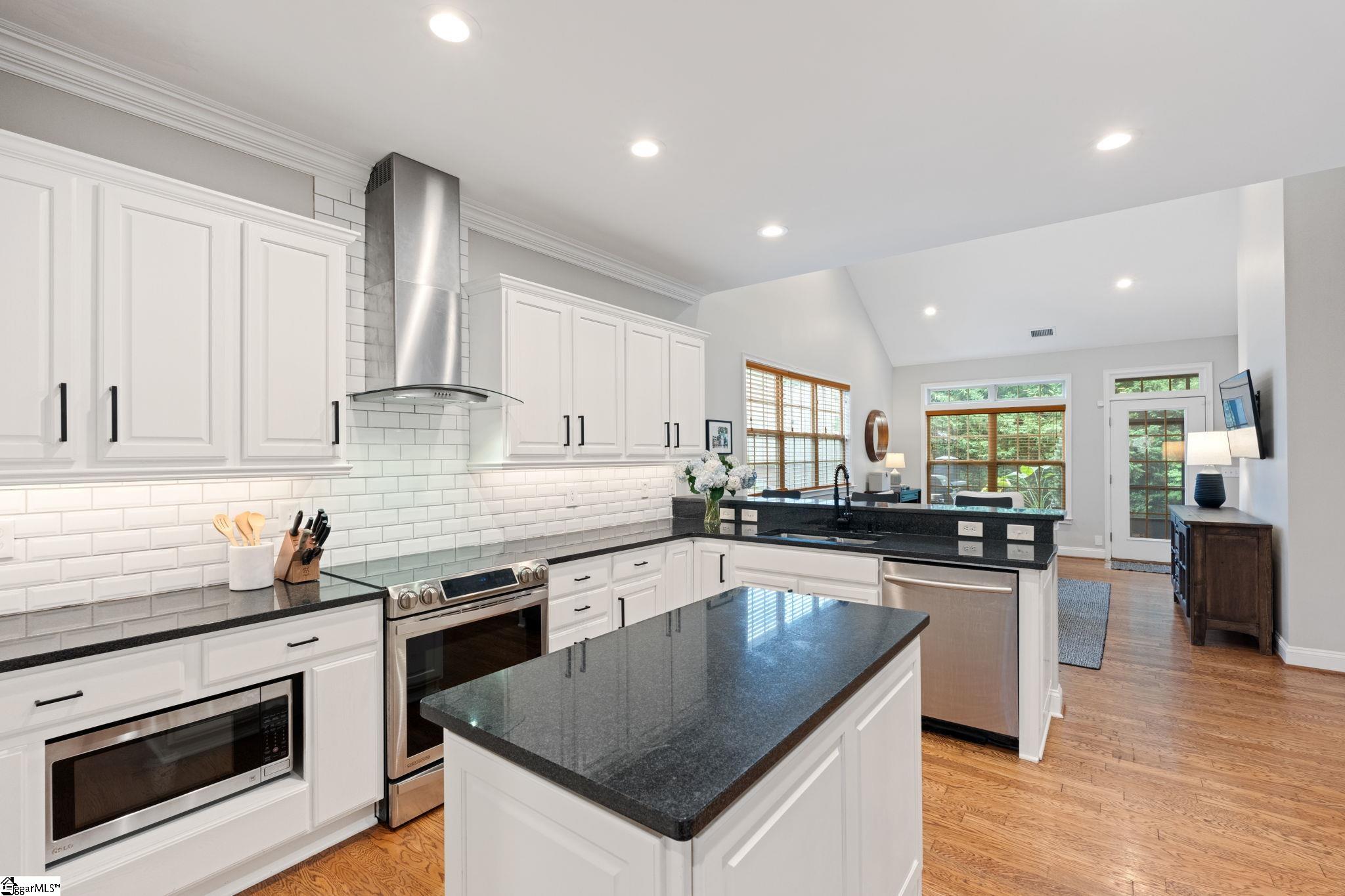 9 Wiscasset Way