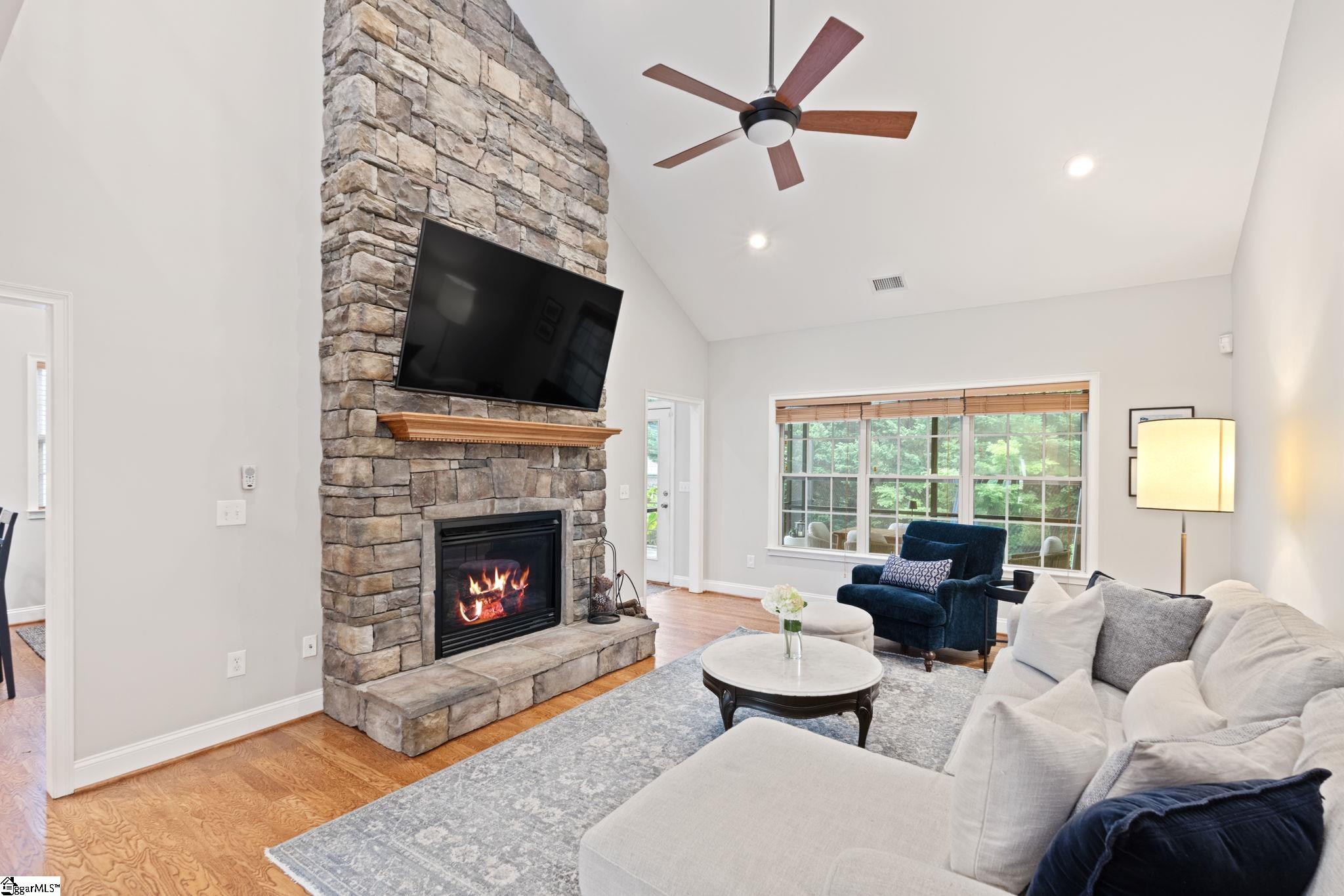 9 Wiscasset Way