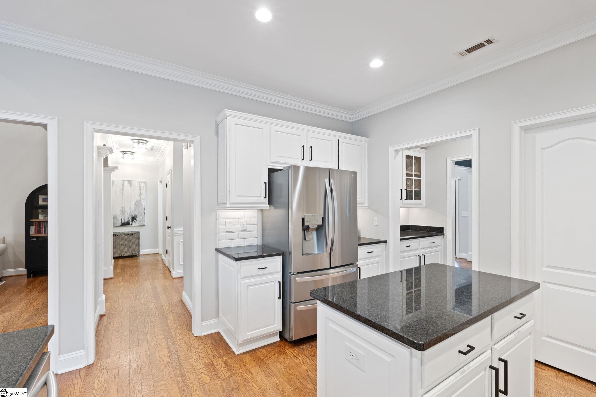 9 Wiscasset Way