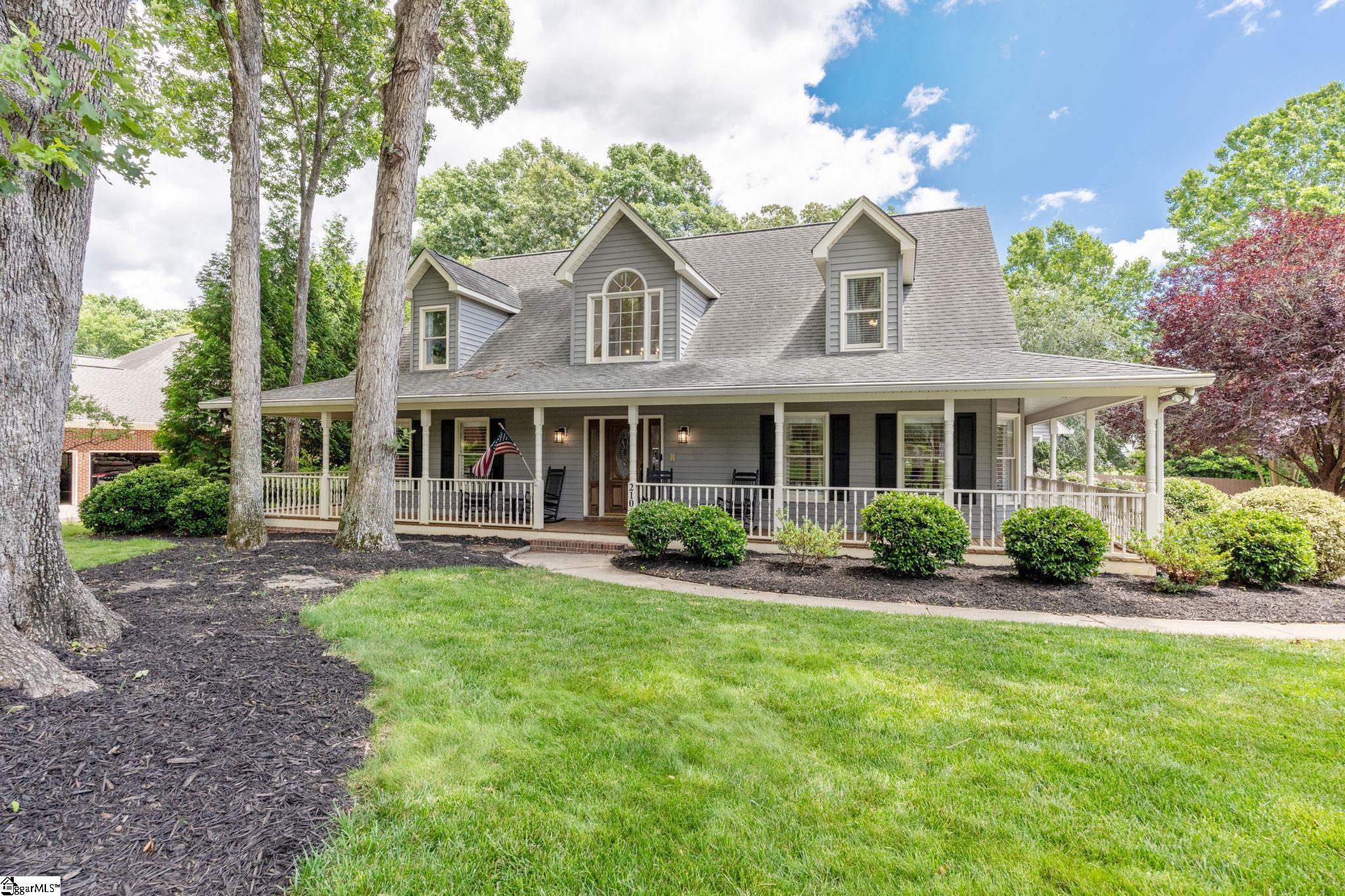 210 E Cranberry Lane