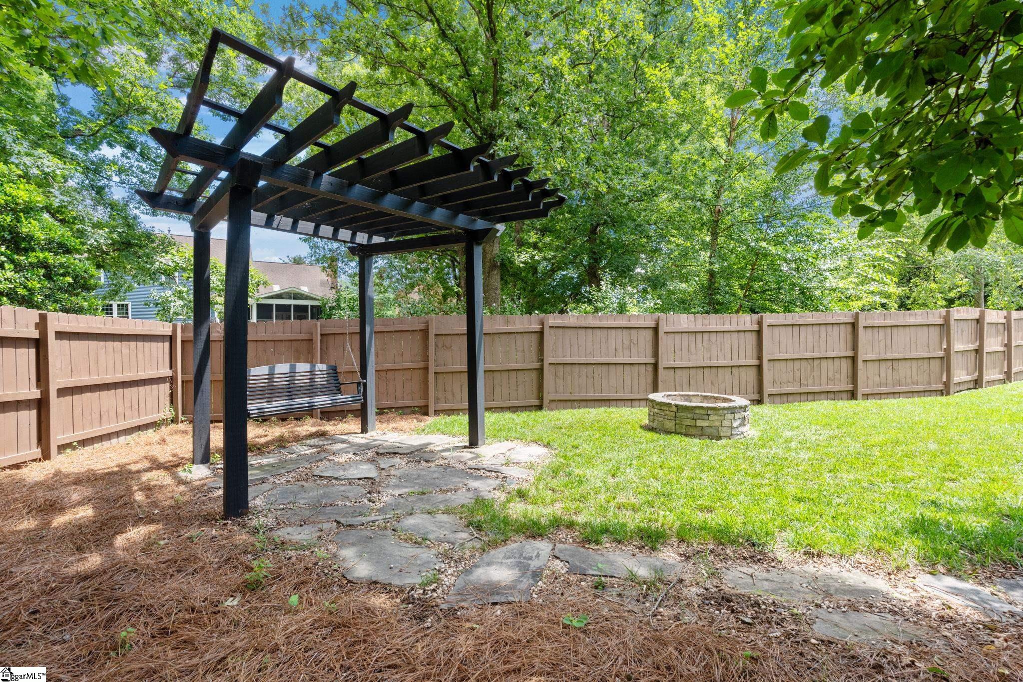 210 E Cranberry Lane