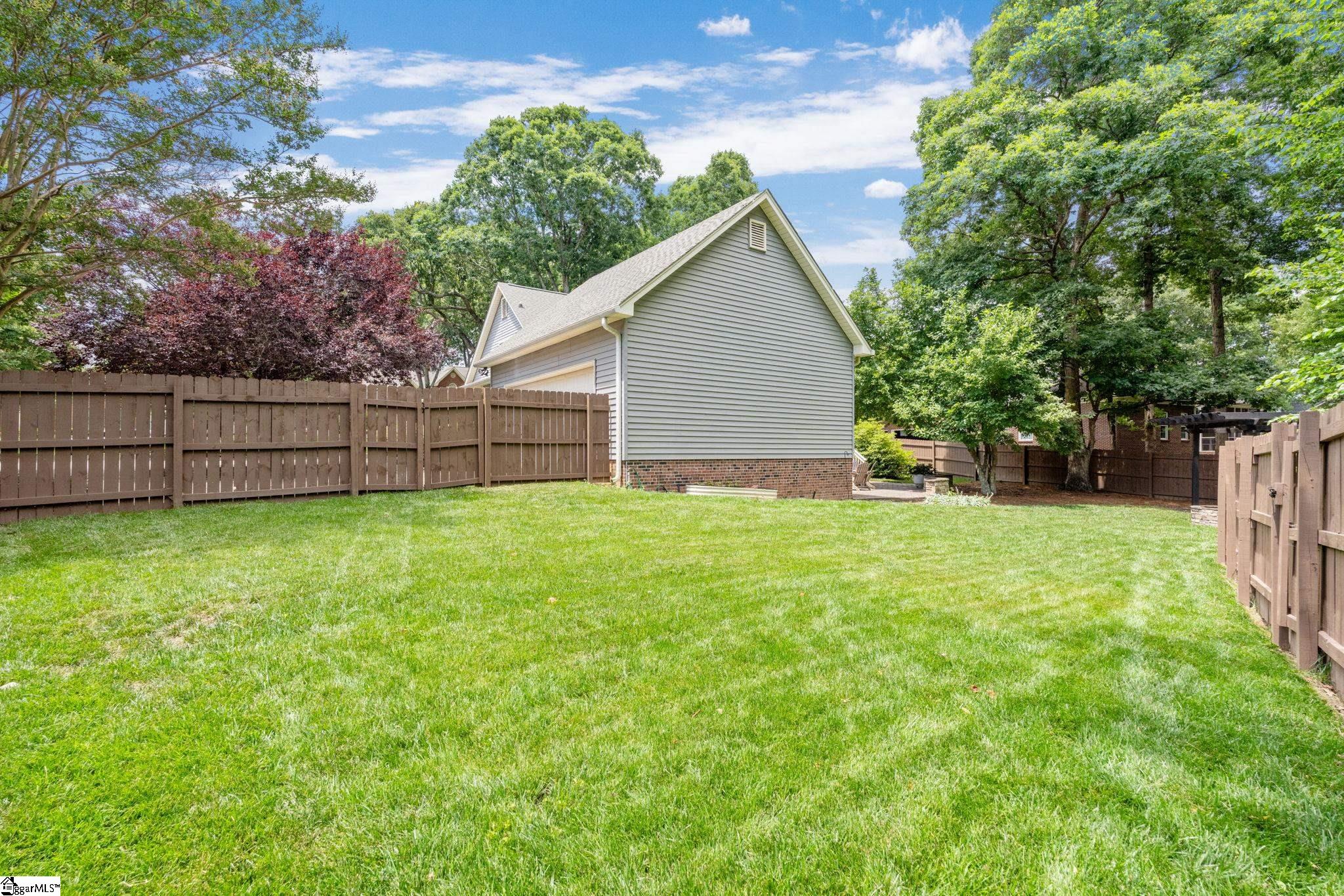 210 E Cranberry Lane