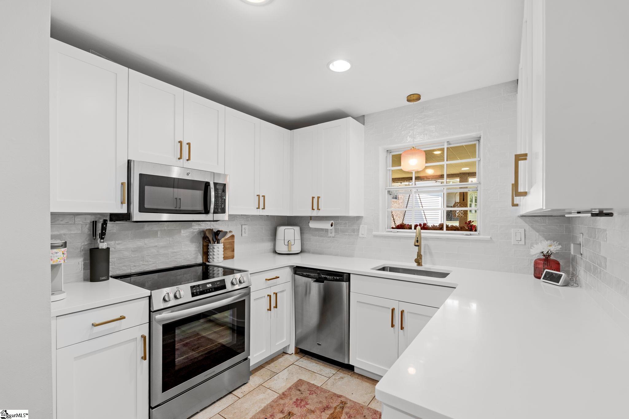 925 Cleveland Street Unit 166