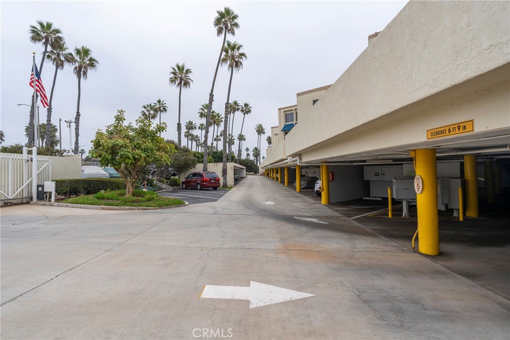 711 Pacific Coast 313
