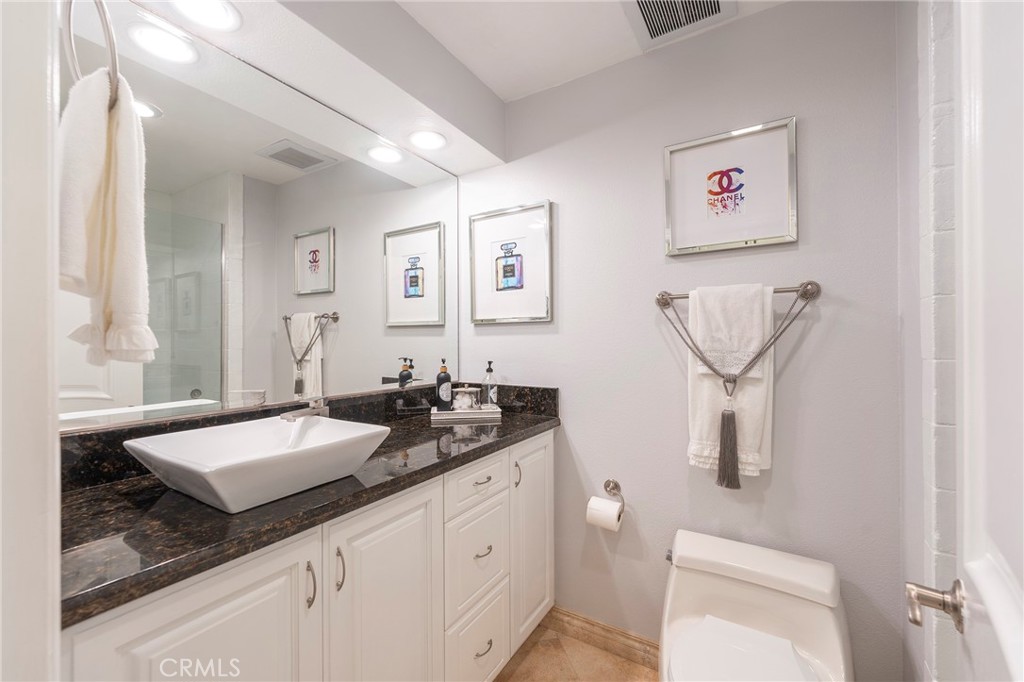 711 Pacific Coast 313