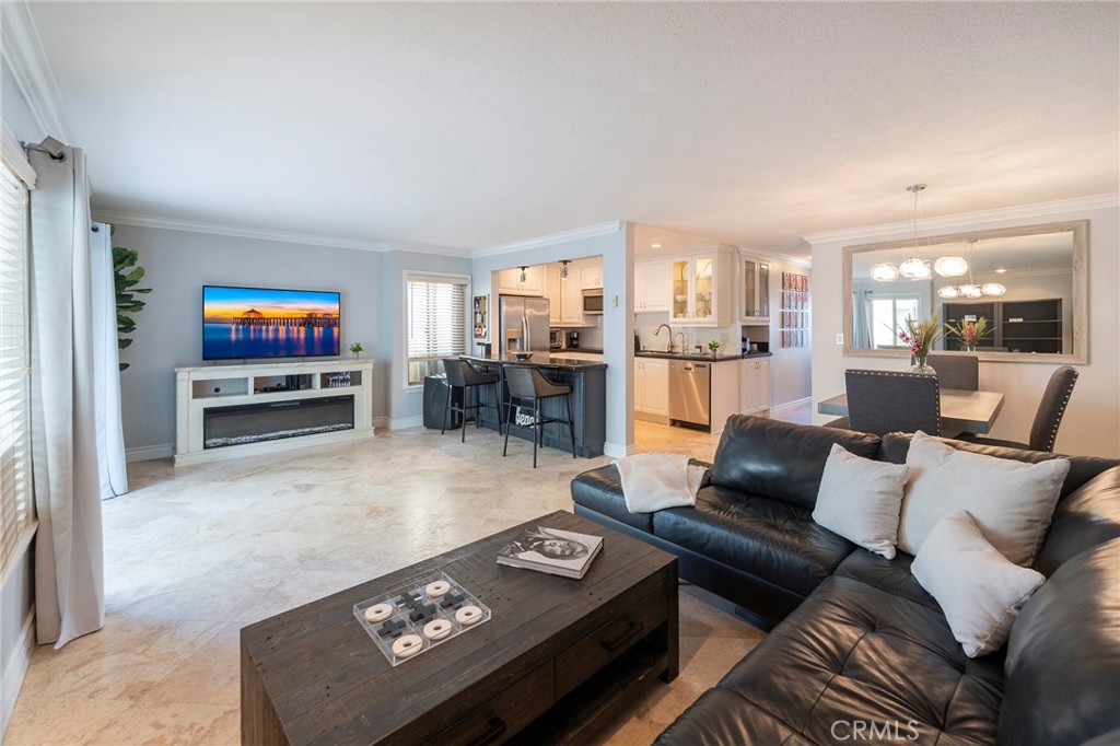 711 Pacific Coast 313