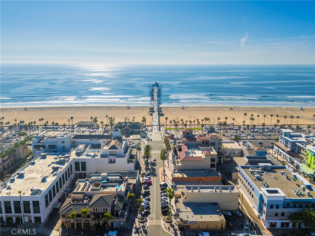 711 Pacific Coast 313