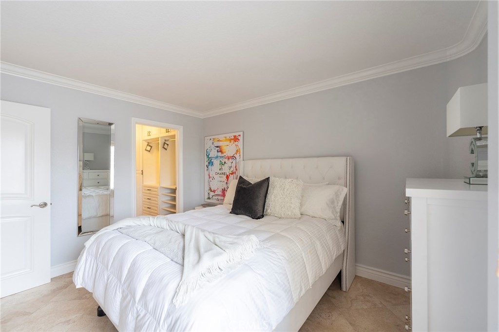 711 Pacific Coast 313