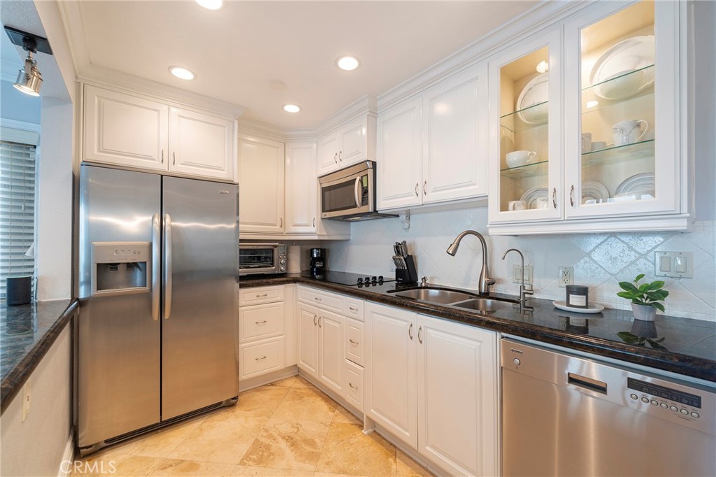 711 Pacific Coast 313