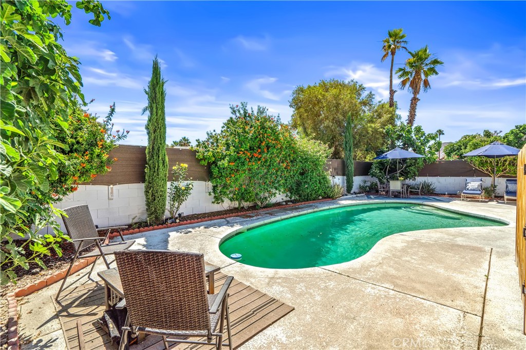 43160 Virginia Avenue