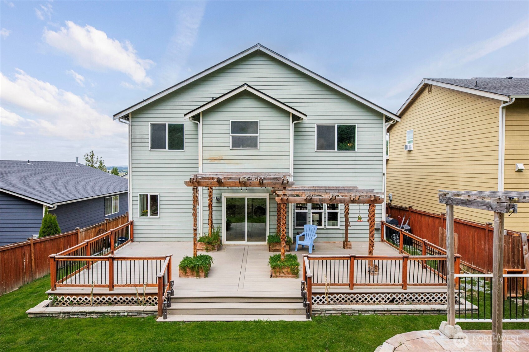 7604 88th Place NE