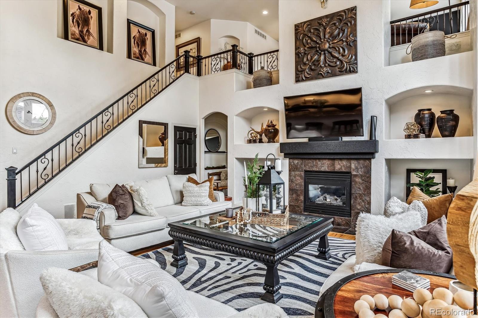 5605 W Ida Drive
